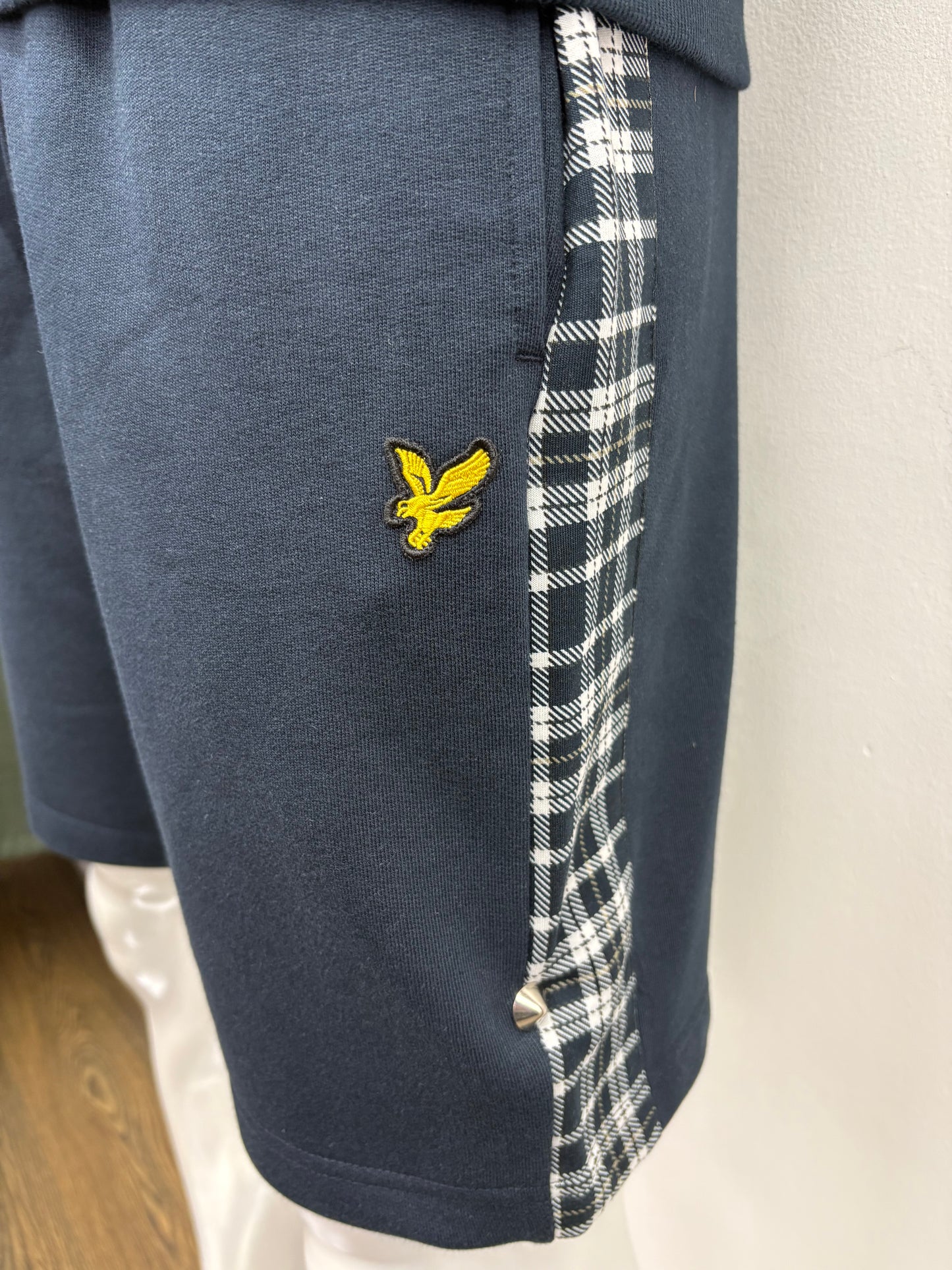 Lyle & Scott Check Panelled Sweatshort Dark Navy