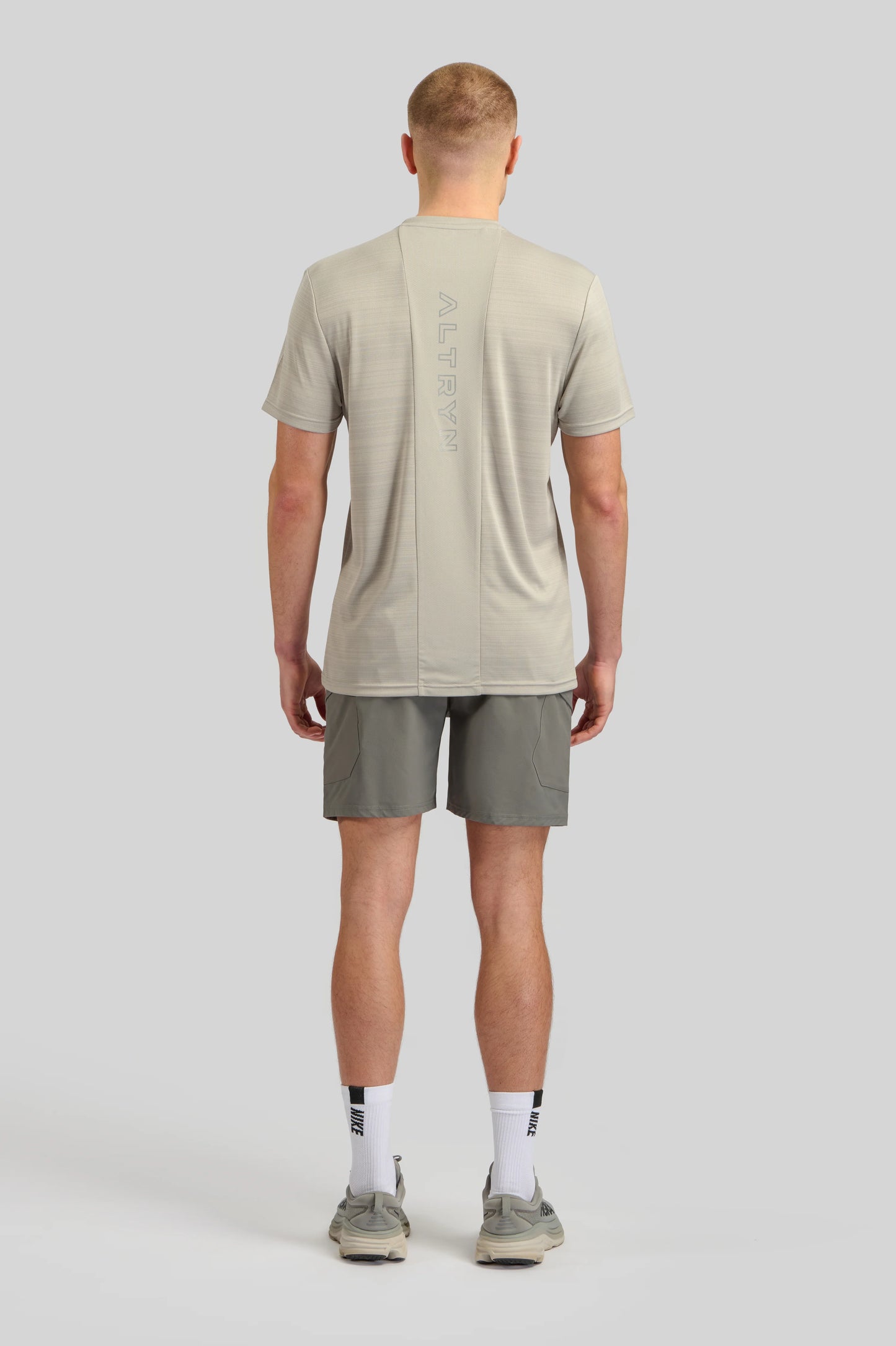 ALTRYN Bannister Tech T-Shirt Concrete
