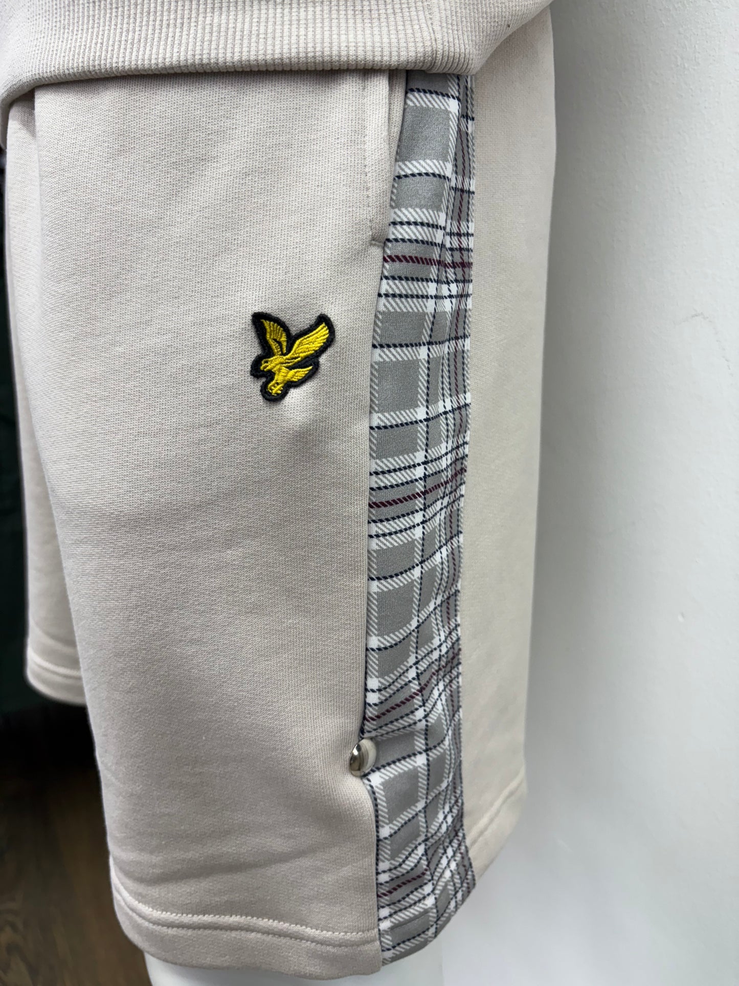 Lyle & Scott Check Panelled Sweatshort Cove