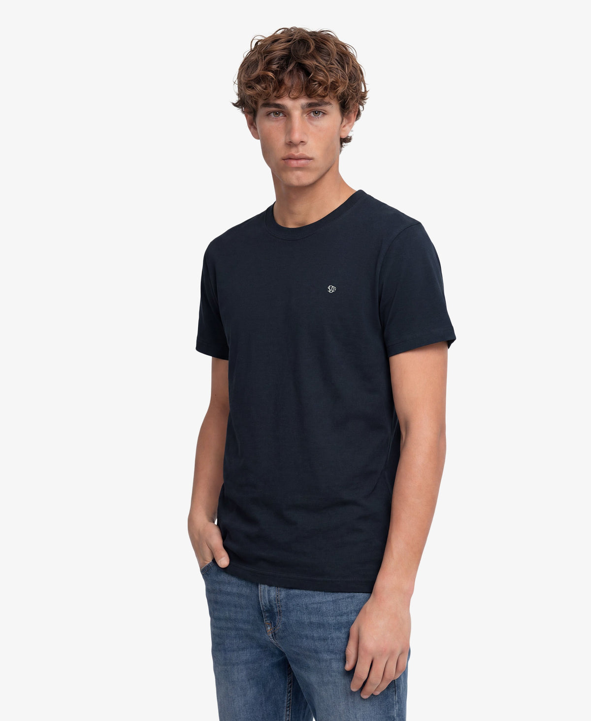 Superdry Essential Logo Embroidered T-Shirt Eclipse Navy/Chalk