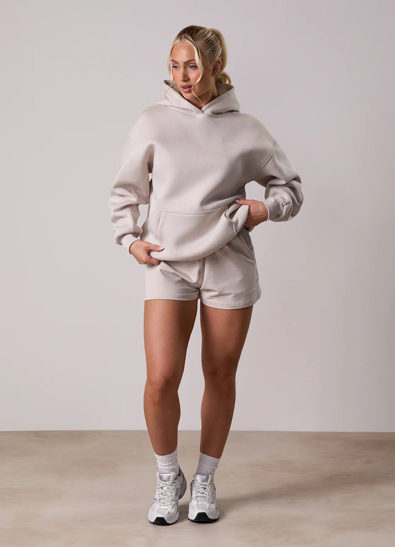 Gym King Ladies 365 Jersey Short Pebble