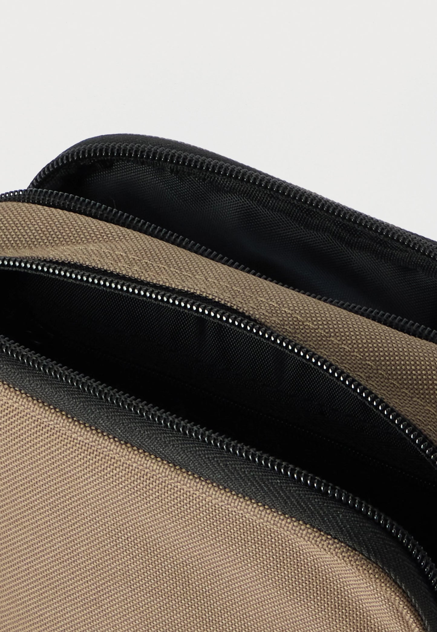 Lyle & Scott Everyday Crossbody Bag Khaki Ash