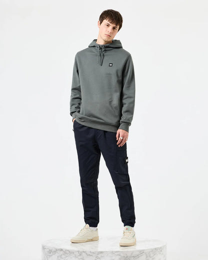 Weekend Offender Ribbe Badge Hoodie Zinc