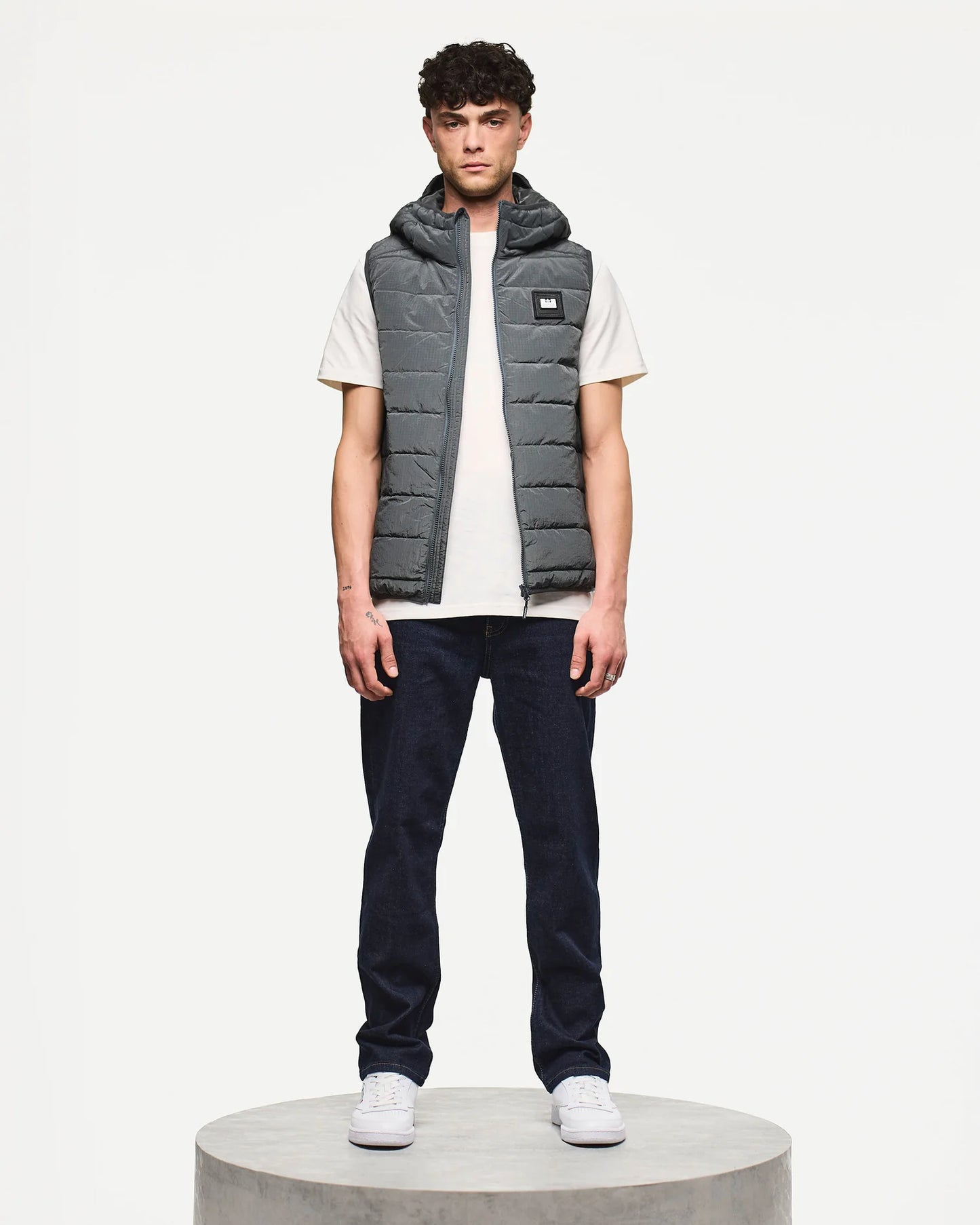 Weekend Offender Toronto Hooded Gilet Cyclone Grey